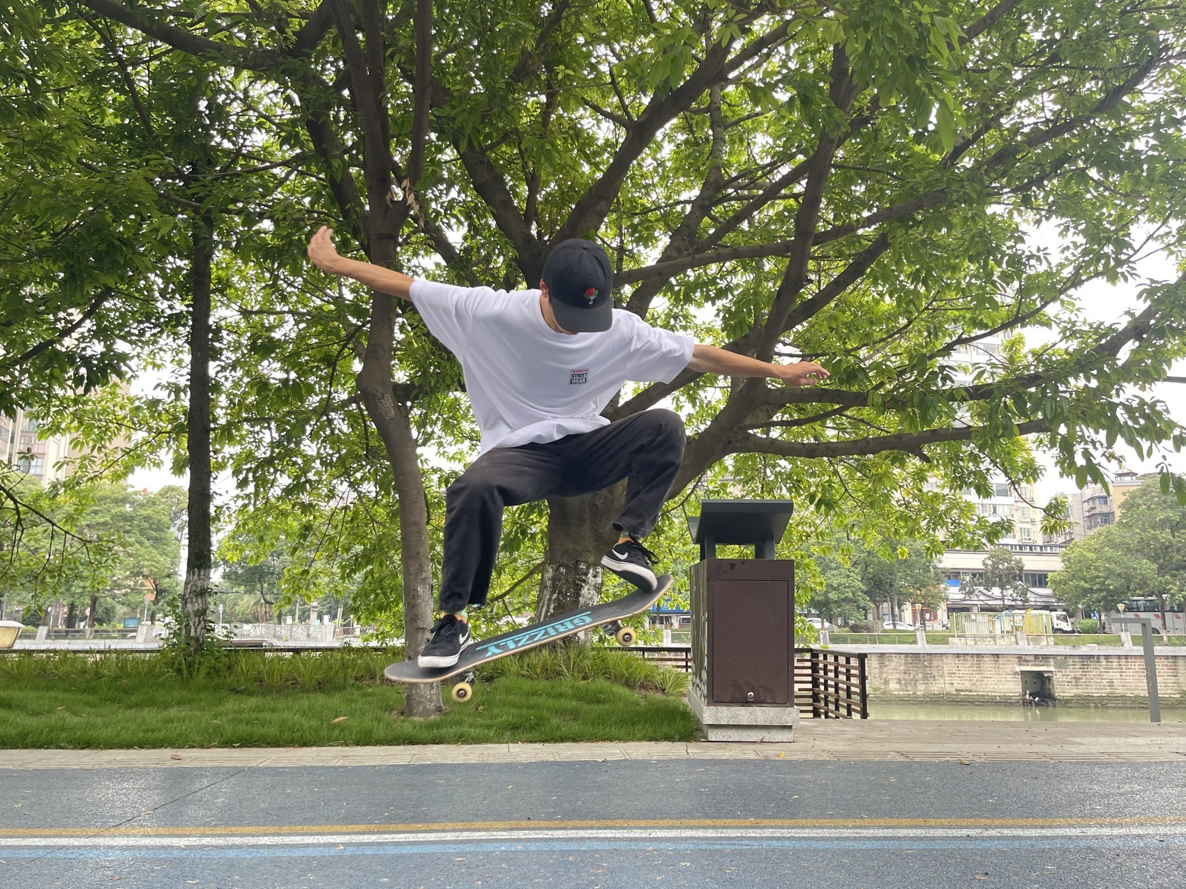 （转载）成都：公园城市运动“四件套”正风靡