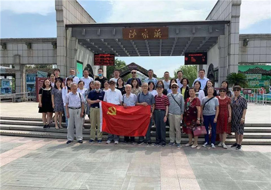 （B 园区列表 三吴大地泰州 移动版）泰州海陵区住建局党员赴沙家浜革命历史纪念馆开展“红色七月”主题党日活动