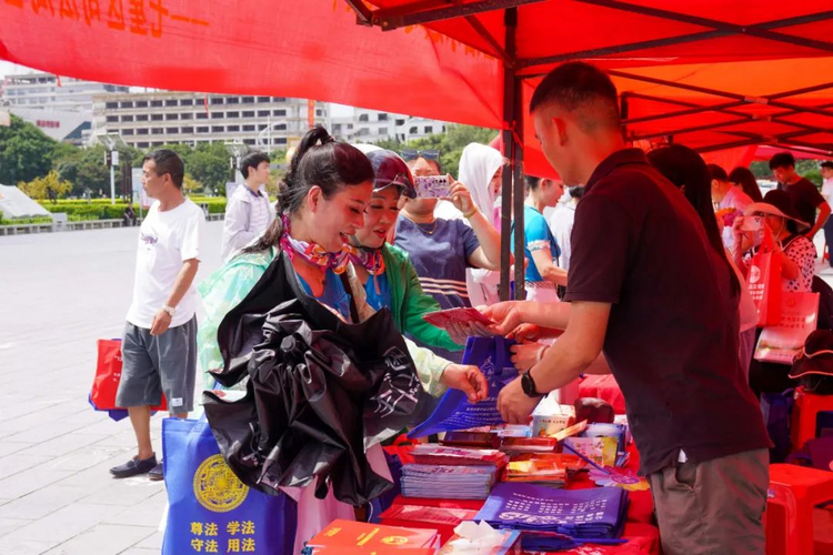 广西2022年“民法典进社区”主题宣传活动在桂林市举办_fororder_图片 2
