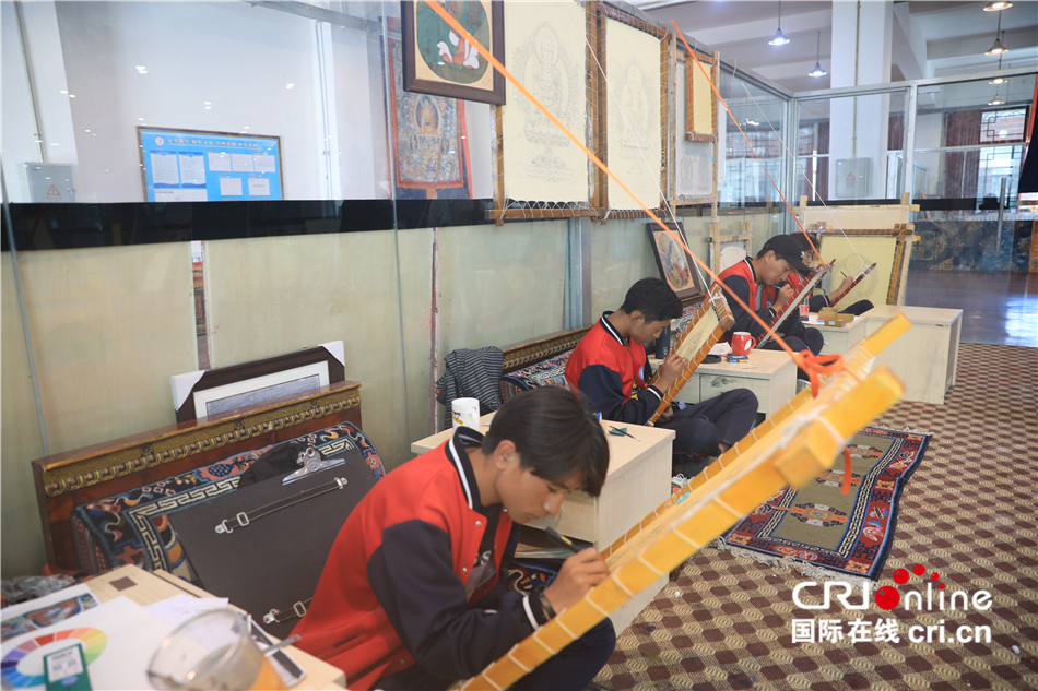拉萨市第二中等职业技术学校开设唐卡实训基地 促进藏文化传承