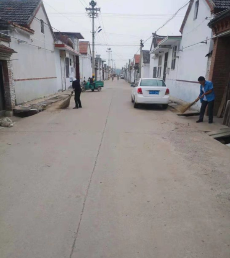 济南市莱芜区寨里镇唐王许村：开展村庄道路清洁行动_fororder_图片1