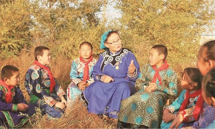 内蒙古呼伦贝尔：留住文化之“根” 传承非遗之“魂”_fororder_3