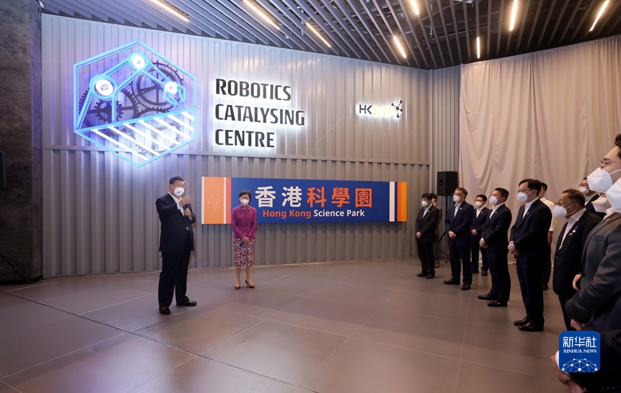 习近平考察香港科学园_fororder_1