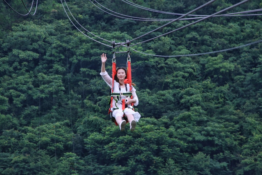 黔南龙里油画大草原：高山草甸游牧风情