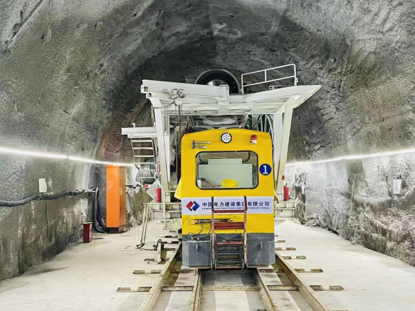 【原创】重庆轨道交通4号线西延伸段首台TBM顺利始发_fororder_图片2(1)