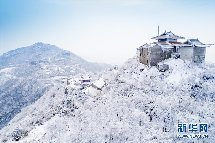 湖北武漢：雪後初霽木蘭山