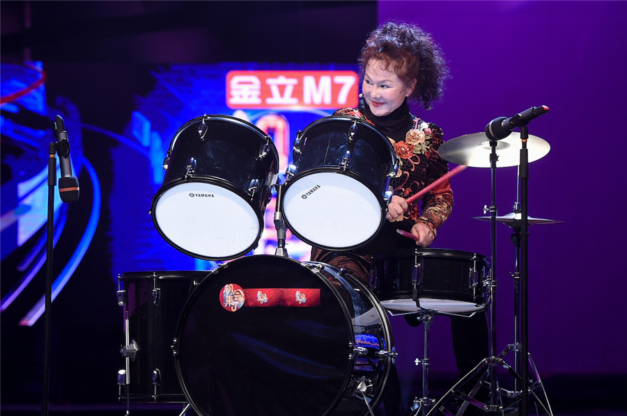 机会来了北漂大妈架子鼓燃爆全场