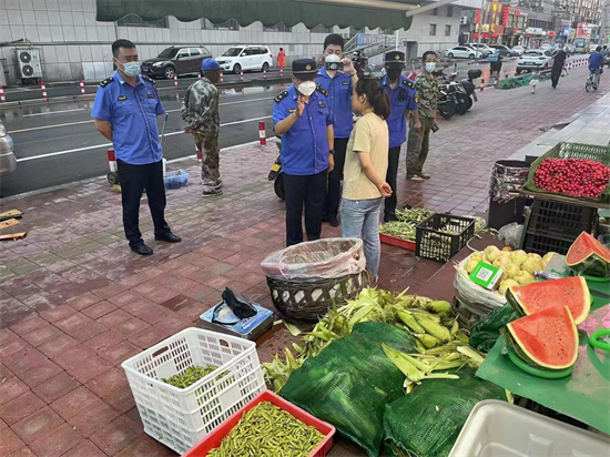 瀋陽市城管執法局開展露天燒烤佔道經營集中勸導行動_fororder_圖片24