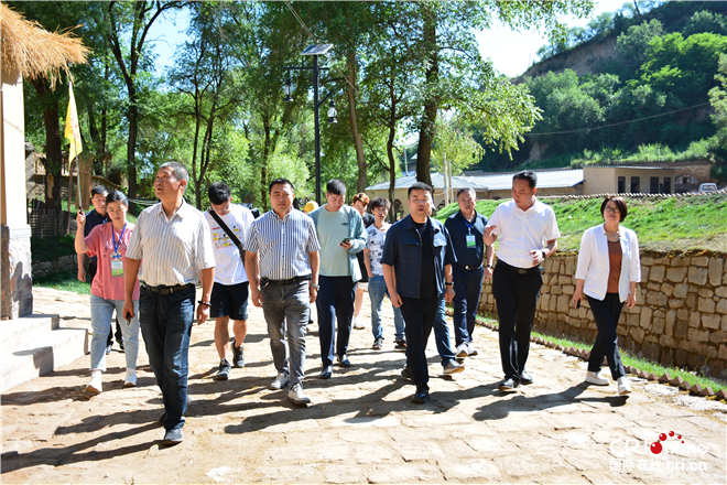 黄土高原上满眼新绿 “生态延安”的“甘泉能量”_fororder_微信图片_20220701091824_副本