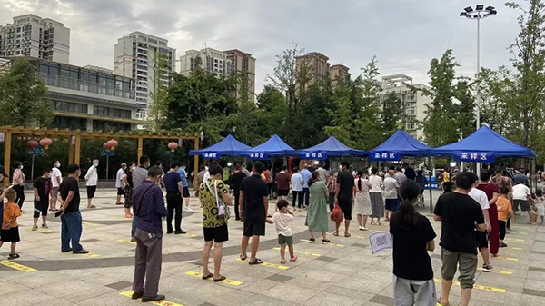 四川成都：记住每一张文明友善的新津面孔_fororder_居民有序排队-供图-成都市新津区委宣传部