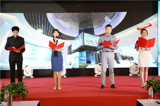 (供稿 文体列表 三吴大地南京 移动版)“江苏广播百名主播诵经典”走进南京江北新区