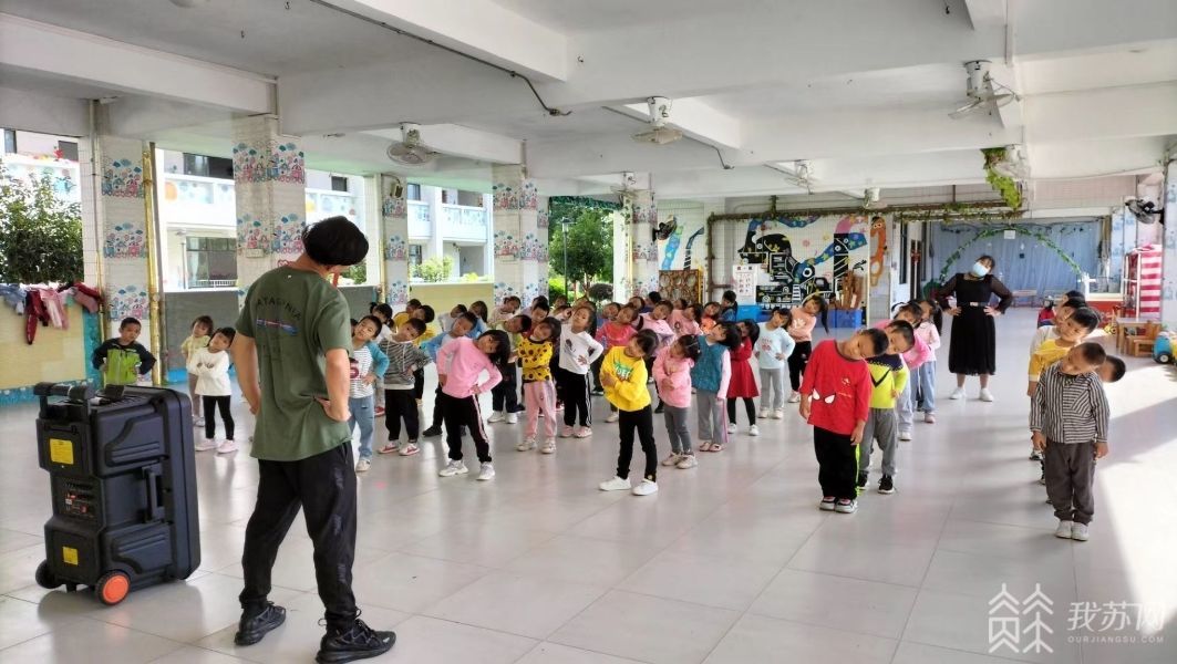 你好！我来自1997丨香港“90后”青年戴杅栩：用街舞点亮留守儿童心灯