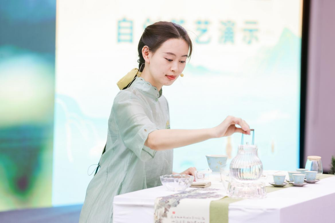 出海观茶|浙江大学教授王岳飞： 中国茶，冠世界！ 中国茶学大有可为_fororder_出海观茶-浙江大学王岳飞采访成稿(1)(1)(1)2331