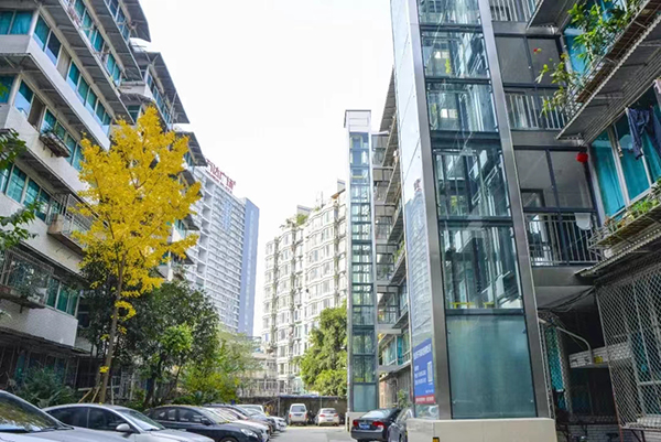 成都市锦江区探索党建引领 破解既有住宅电梯加装“堵点”_fororder_加装电梯后的成都市锦江区北顺西巷6号院-供图--成都市锦江区委宣传部-(2)