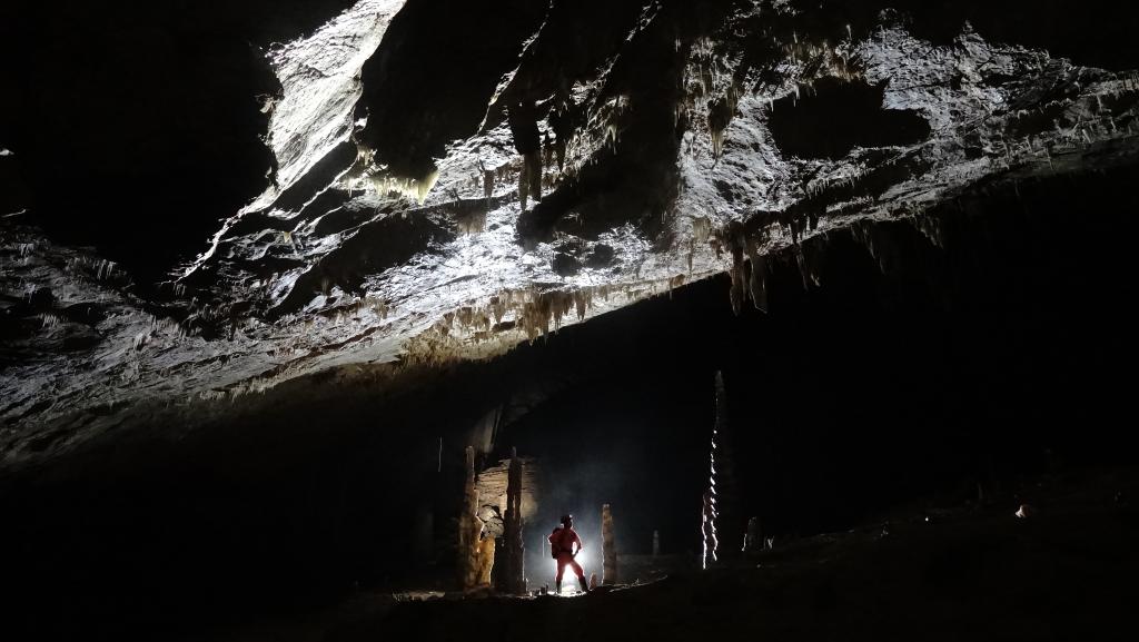 廣西發現中國第二個雲朵石洞穴奇觀