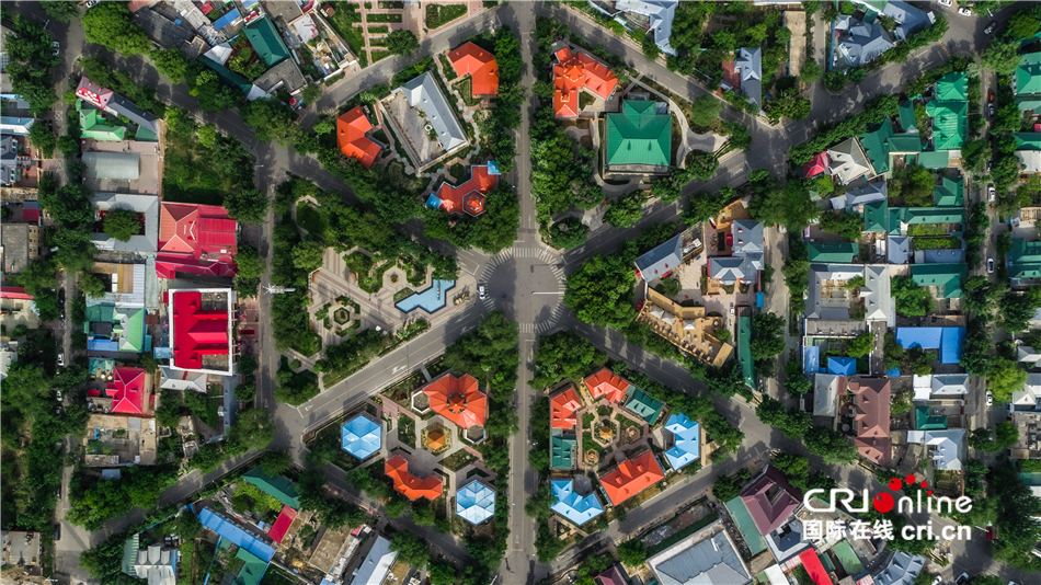 “魅力新疆——海峡两岸记者联合采访活动”实录二：“塞上江南”伊犁美_fororder___172.100.100.3_temp_2_1_2_1_1_23b99401-674b-4c1e-a18f-56935e8bb7a6