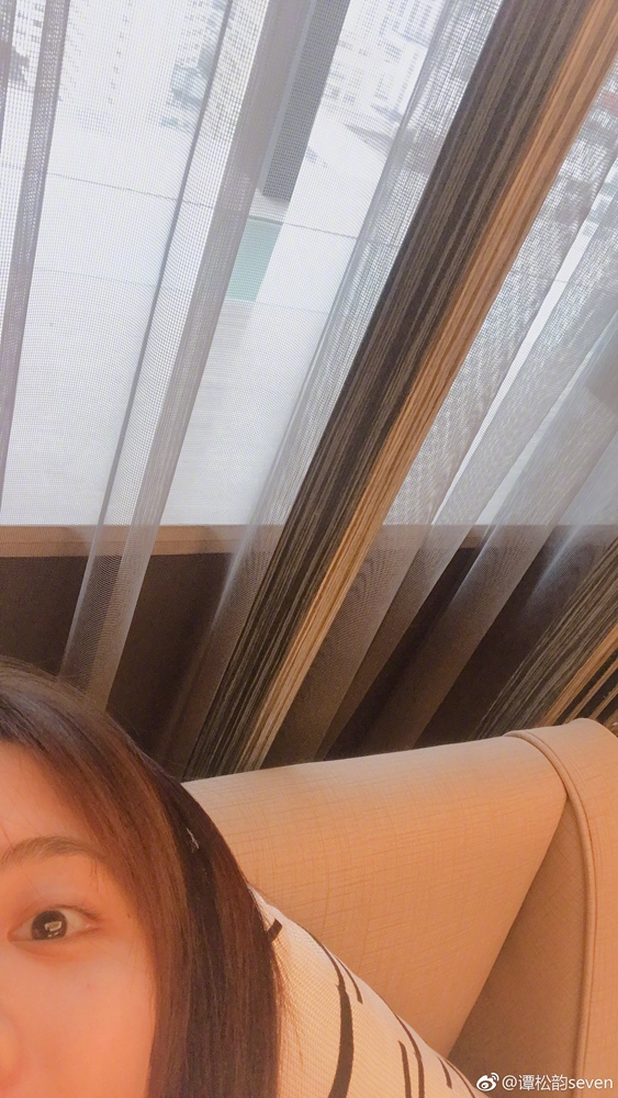 图片默认标题_fororder_谭松韵中、近景、特写照片