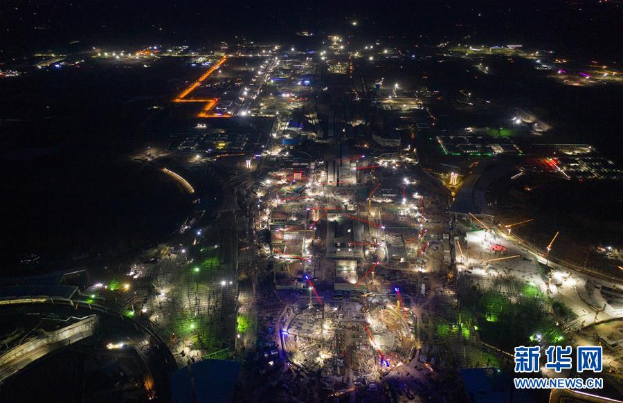 成都天府国际机场T2航站楼主体结构全面封顶