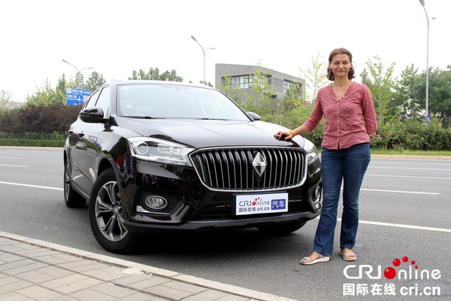 汽車頻道【焦點輪播圖】一輛車 讓“家”的距離近一點再近一點