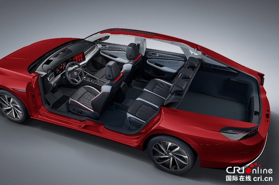 拉风轿跑 凌渡L颜值实力都火辣_fororder_image002