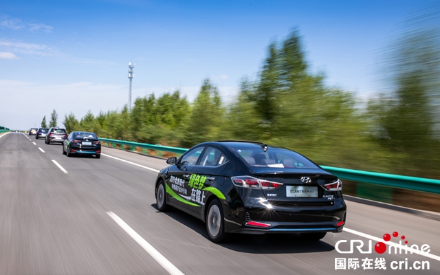 汽车频道【供稿】【要闻列表】“绿色梦·在路上”北京现代连续第十二年开启治沙行动