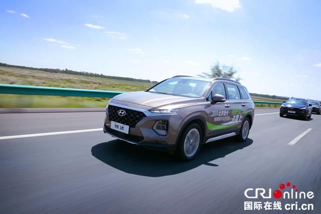 汽车频道【供稿】【要闻列表】“绿色梦·在路上”北京现代连续第十二年开启治沙行动