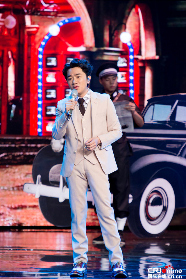 王祖蓝《跨界歌王》成"变脸帝""黄祖蓝"晋级成未知