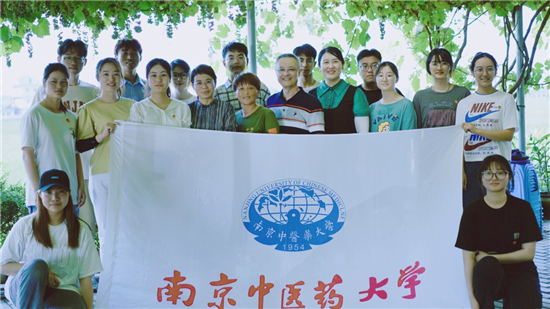 南京中医药大学暑期实践团感叹江苏乡村无处不风景_fororder_1