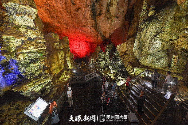 （中首）织金洞：极具科普价值的世界地质公园