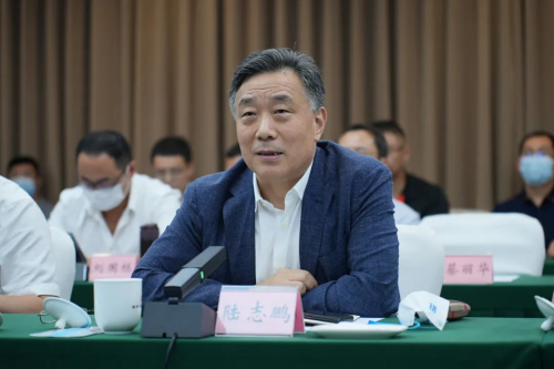 首页>广告正文验收会后,德阳市委常委,副市长罗智波主持召开了"数据