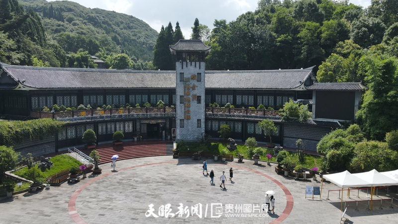 织金洞：极具科普价值的世界地质公园