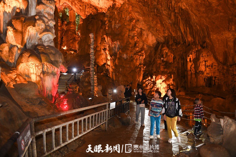 （中首）织金洞：极具科普价值的世界地质公园