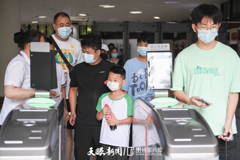 织金洞：极具科普价值的世界地质公园