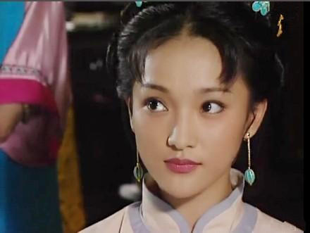周迅17年前剧照太美 柳叶弯眉朱唇玉润(组图)