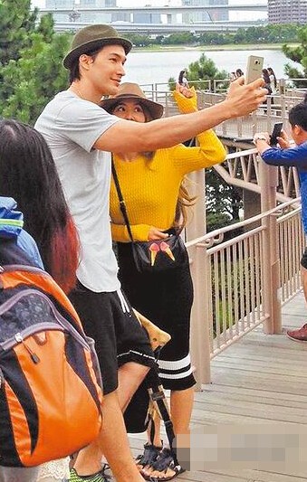 相戀六年終於同框！蔡依林和錦榮合影秀恩愛