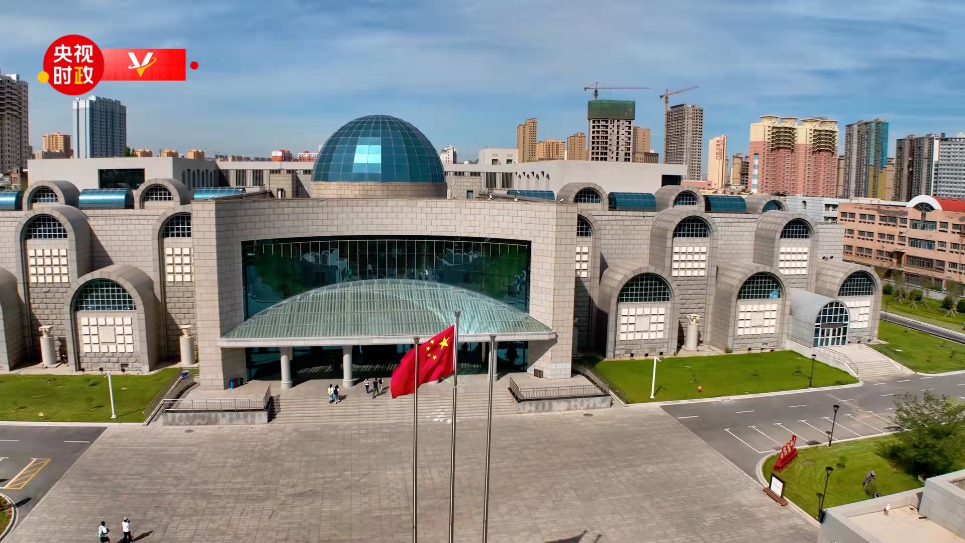 习近平新疆行丨让文物说话让历史留存走进新疆维吾尔自治区博物馆