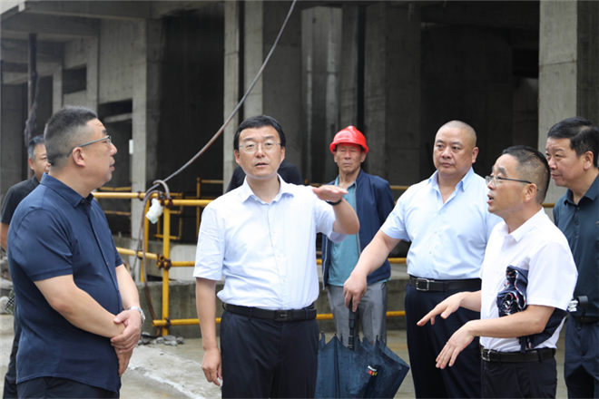 宝鸡市委副书记、渭滨区委书记段小龙调研重点项目、检查防汛防滑工作_fororder_图片5_副本