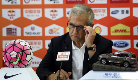 曼薩諾:執教33年最痛心一夜!情願輸球換回登巴巴 曼薩諾:執教33年最痛心一夜!情願輸球換回登巴巴