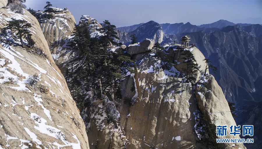 华山：淡妆浓抹总相宜