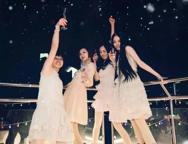 杨幂28岁就完成了所有女人的梦想!