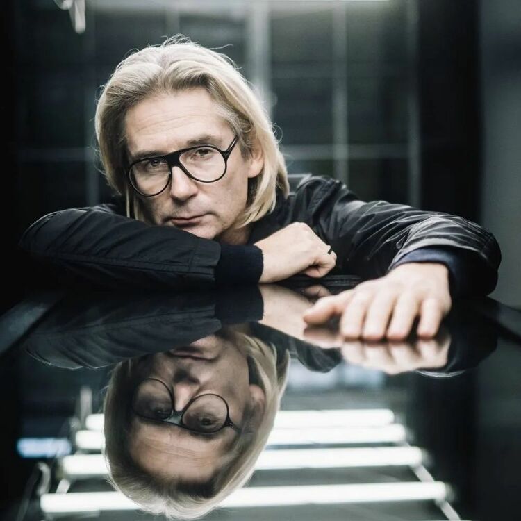 创意中心举办米兰设计周未来世界设计案例展_fororder_aaaa8