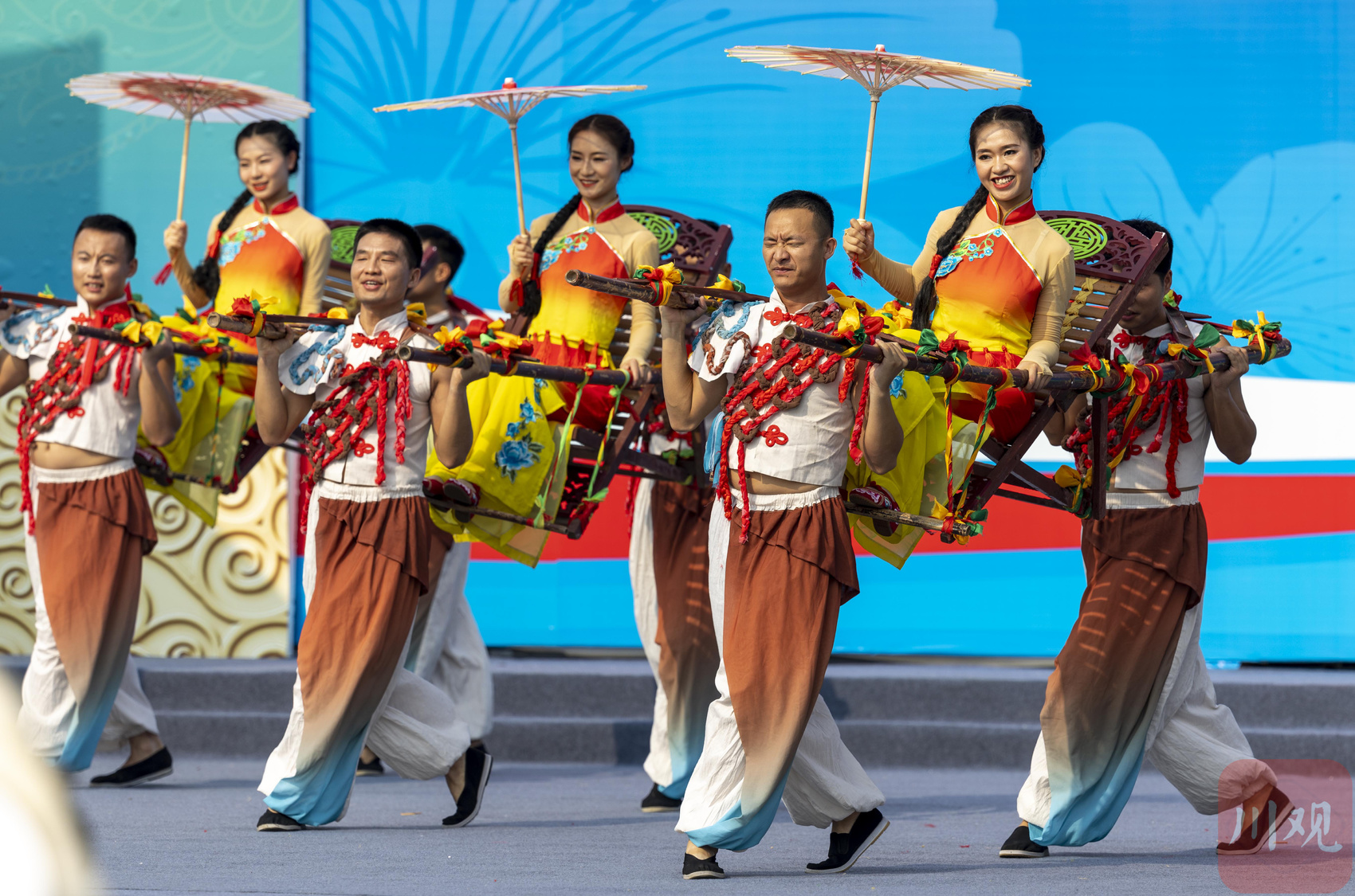 （转载）图集 | 传承体育非遗 丰富美好生活 省体育非遗项目展演在乐山开演