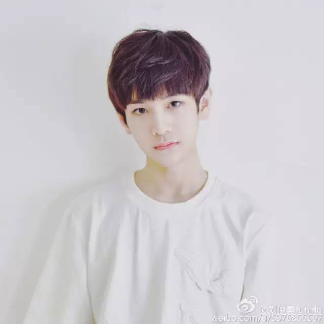 TFBoys家族股东儿子借父上位,挤走旧成员?