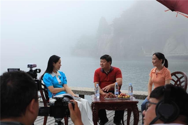 久仰大名天柱山 “周群带你游潜山”完美开播