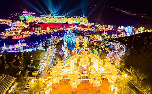 "Summer Night with Bright Lanterns" Kicks off at Lantern City of China in Zigong, Sichuan_fororder_图片2