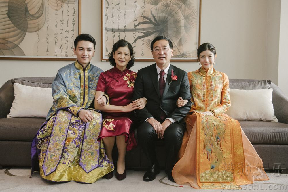 陈晓陈妍希北京举办婚礼 温馨全家福曝光