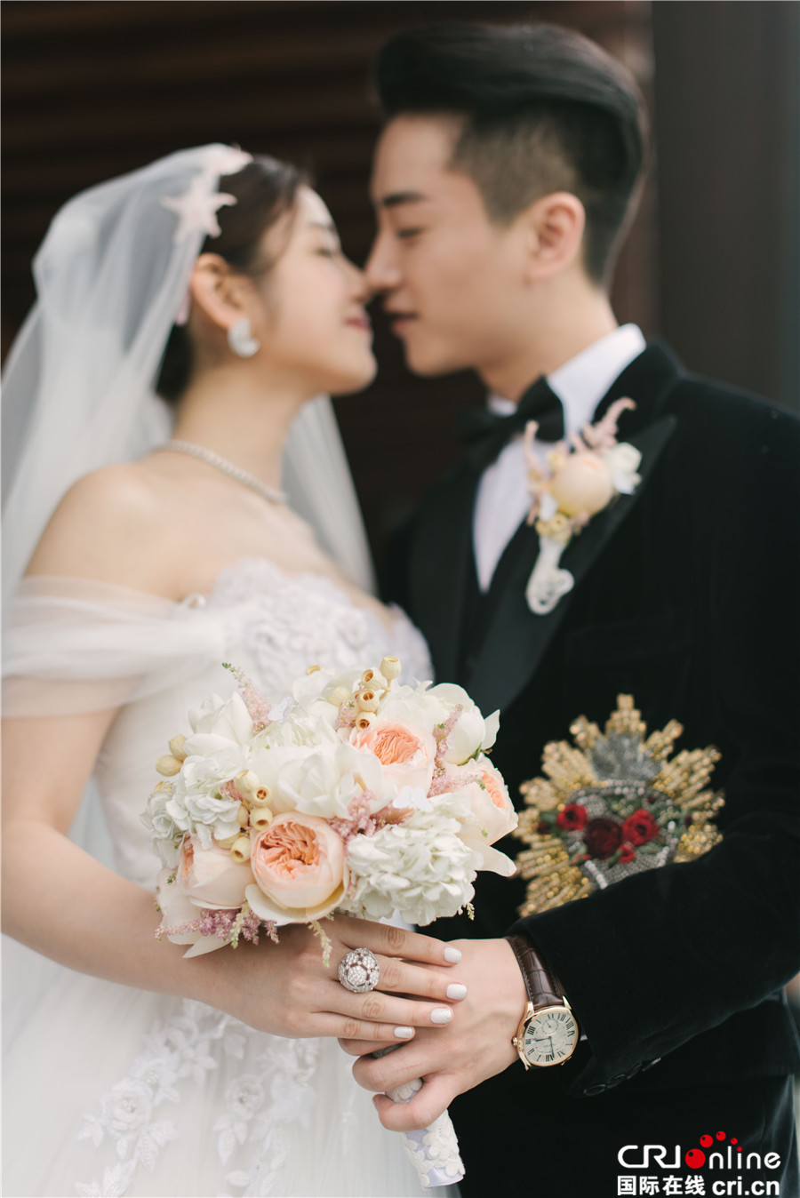 上一页下一页   7月19日,陈晓陈妍希在北京举行婚礼,伴娘团由陈嵌恩