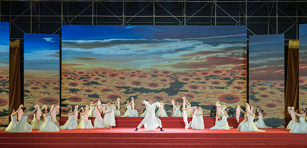 四川省第十四届运动会闭幕_fororder_表演-摄影-龚启文