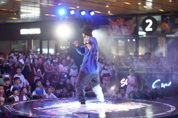 “燥作的后浪”来了，成都大悦城第四届城市青年节升级新玩法