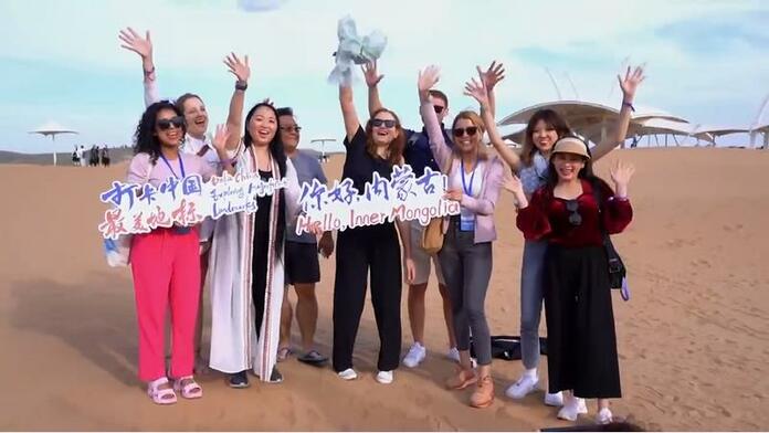 【2022打卡中国】大漠风情 让外国网红流连忘返（视频）_fororder_微信图片_20220729101116